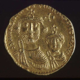 Figura 15 - Eraclio ed Eraclio Costantino (613-641). Solido in oro con i busti degli Imperatori al dritto, emesso dalla zecca di Costantinopoli, officina E (secondo tipo, 613-629). Cfr. CNI X, p. 668 n. 4
